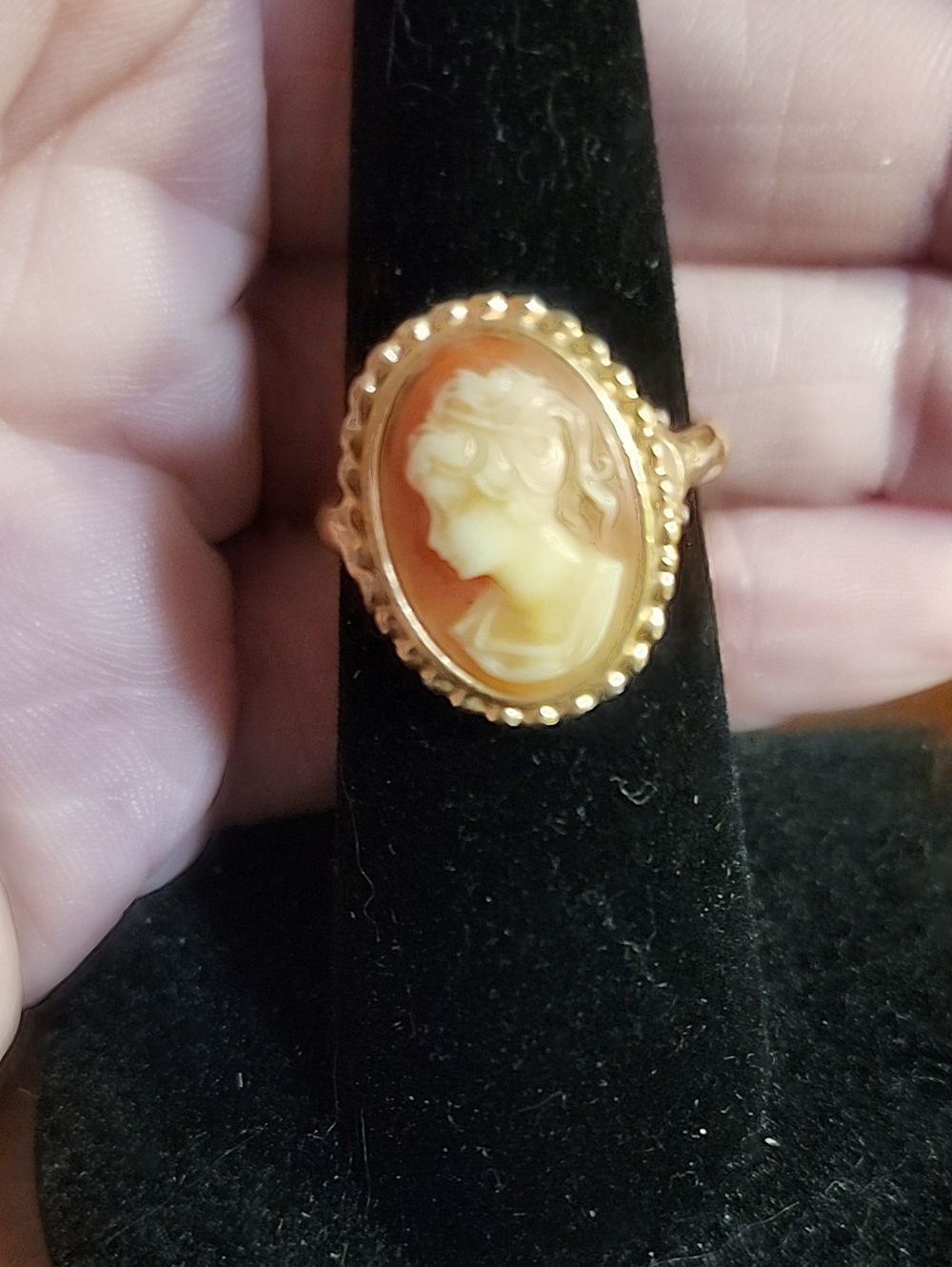 Gold-Tone Orange and Cream Cameo Ring